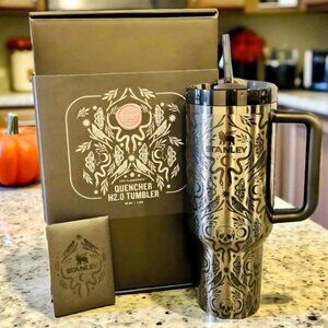 Stanley Halloween Flowstate 40oz Tumbler Deadly Damask 💀